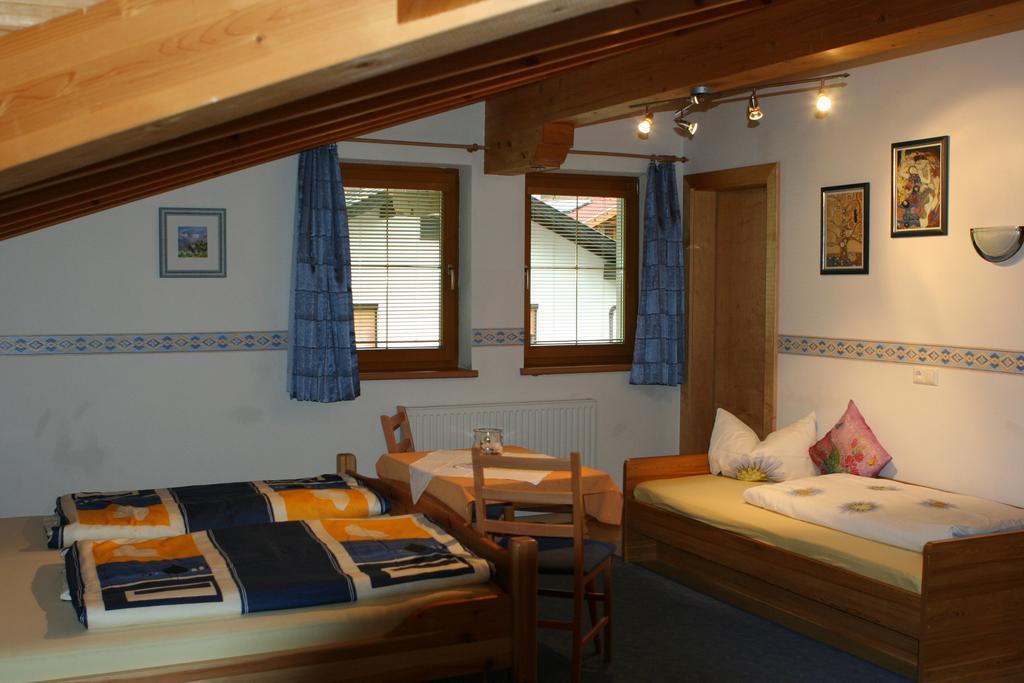 Haus Hildegard Hotel Neustift im Stubaital Kamer foto