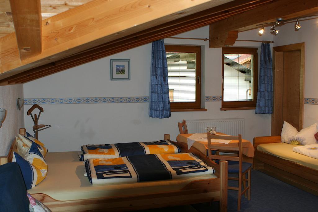 Haus Hildegard Hotel Neustift im Stubaital Kamer foto