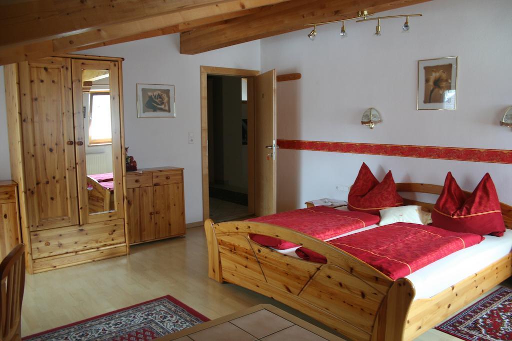 Haus Hildegard Hotel Neustift im Stubaital Kamer foto