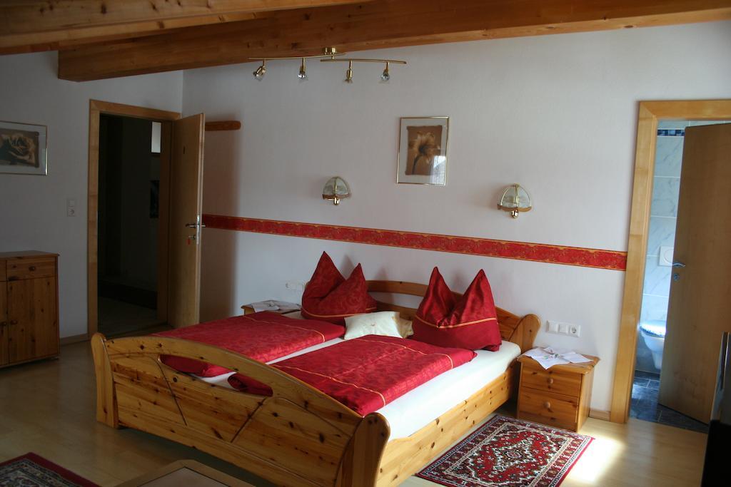 Haus Hildegard Hotel Neustift im Stubaital Kamer foto