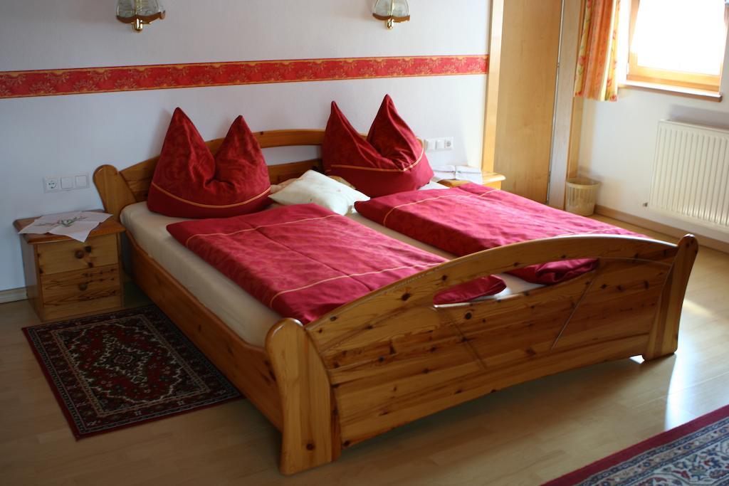 Haus Hildegard Hotel Neustift im Stubaital Kamer foto